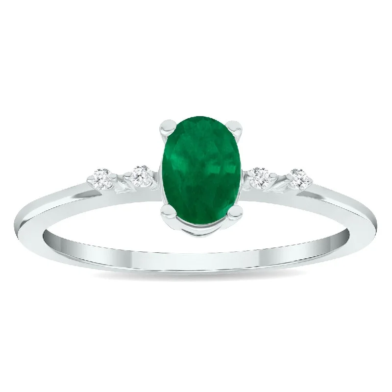 Women's Emerald and Diamond Sparkle Ring in 10K White Gold