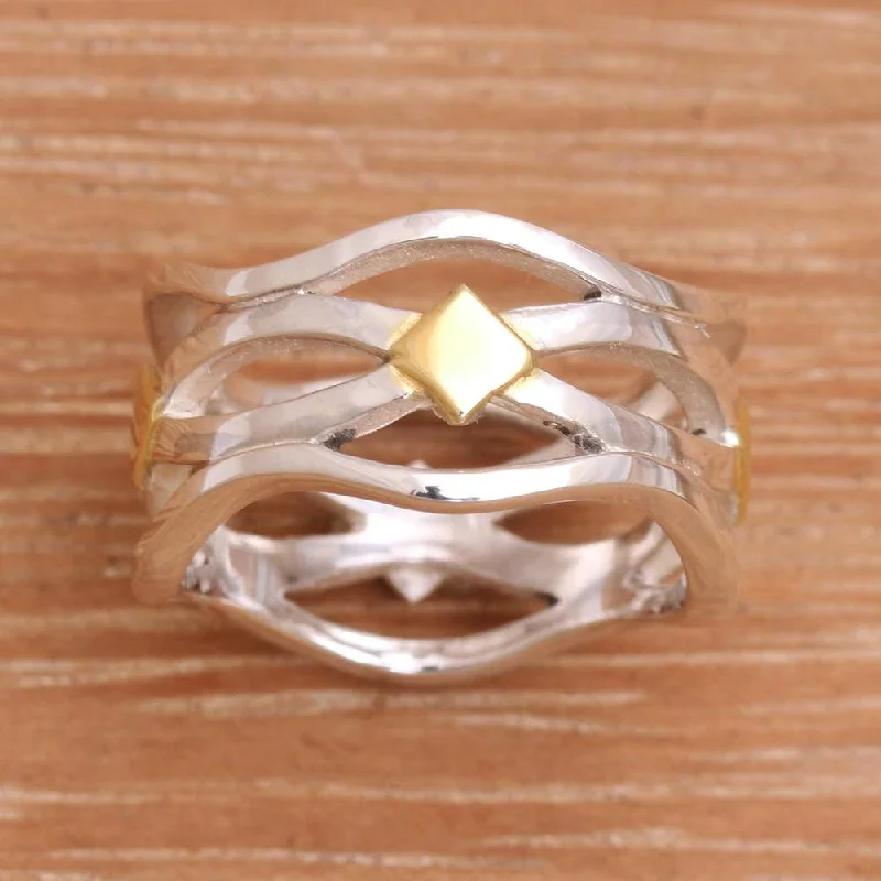 Handmade Gold Accent Sterling Silver 'Adrift on the Sea' Ring (Indonesia)