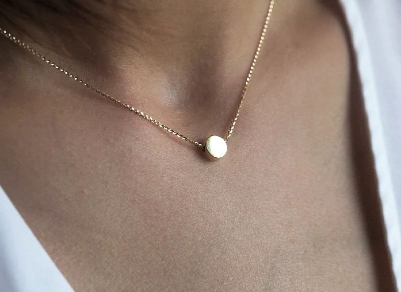 gold pendant necklaces for women -Personalized Disc Necklace, Gold Coin Necklace