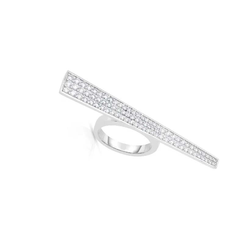 Tapered Diamond Bar Design Ring