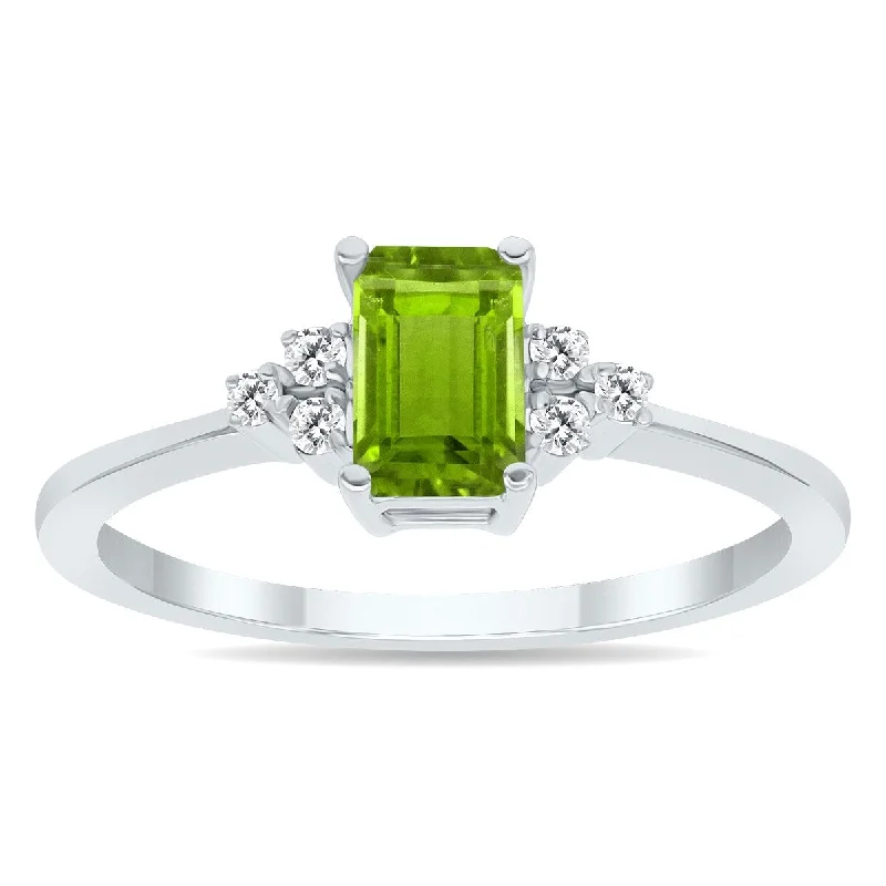 Peridot and Diamond Regal Ring in 10k White Gold