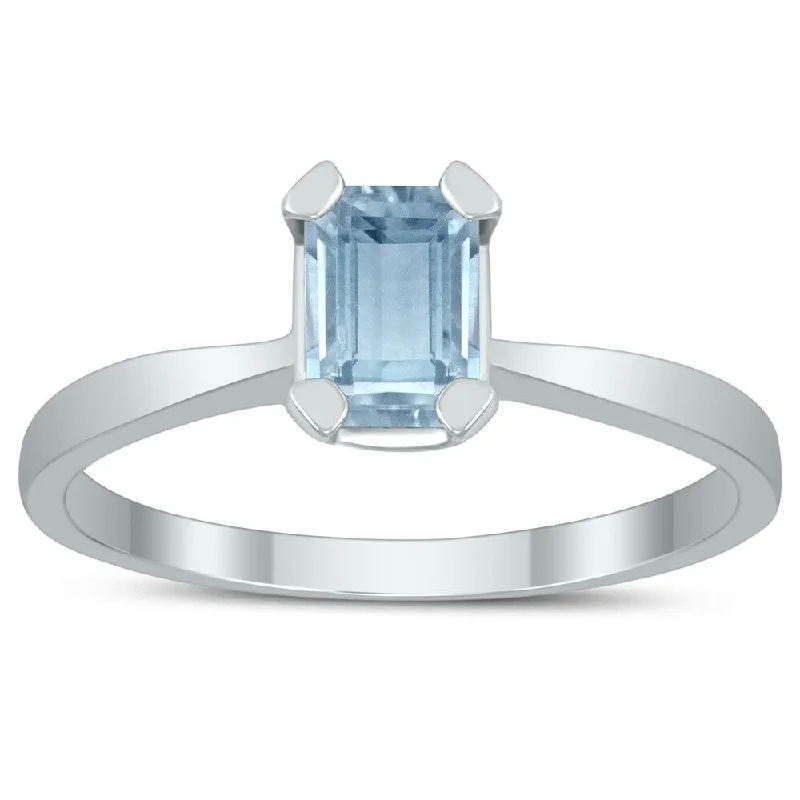 Emerald Shaped 6X4MM Aquamarine Solitaire Ring in 10K White Gold