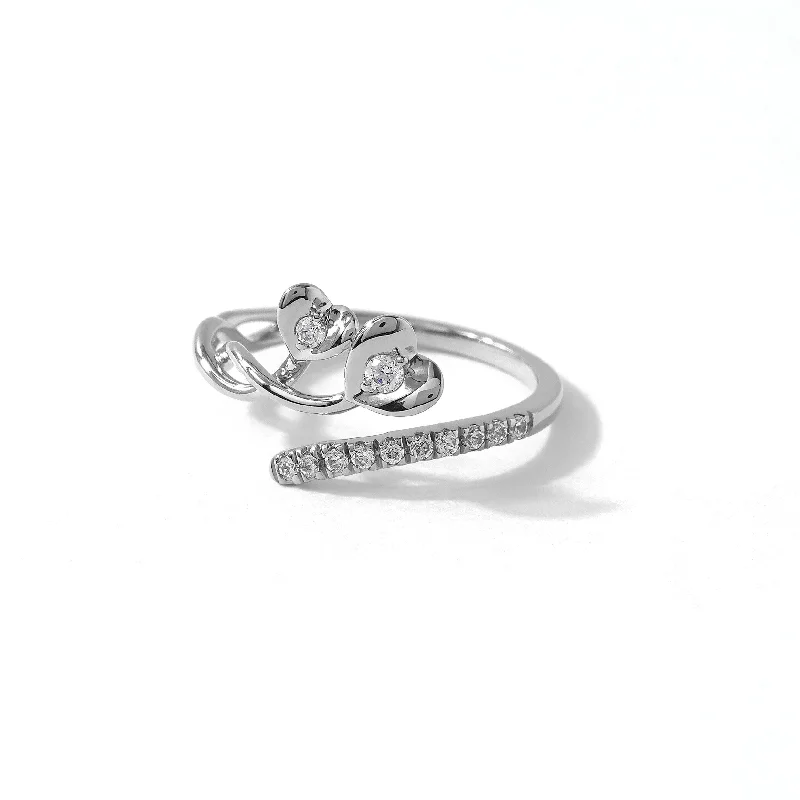 De Couer 10k White Gold 1/6ct TDW Diamond Heart Promise Ring