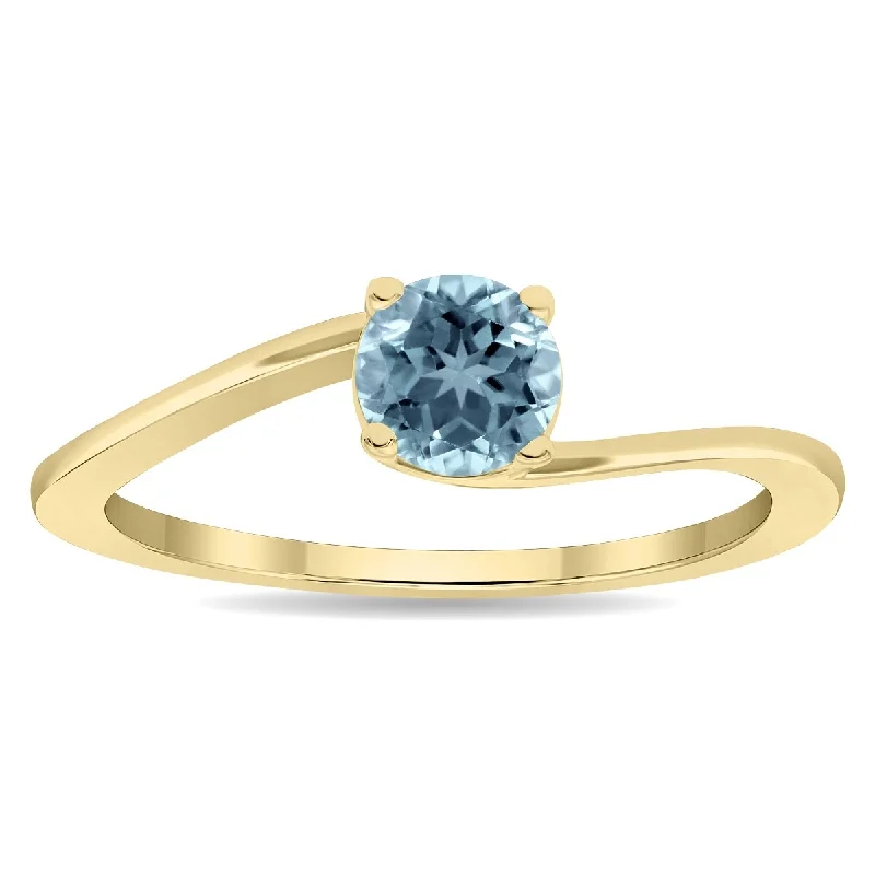 Women's Round Shaped Solitaire Aquamarine Wave Ring in 10K Yellow Gold