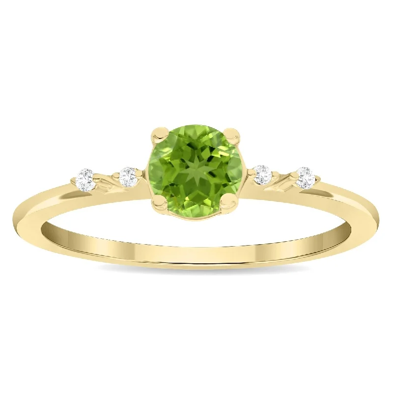 Women's Round Shaped Peridot and Diamond Sparkle Ring in 10K Yellow Gold